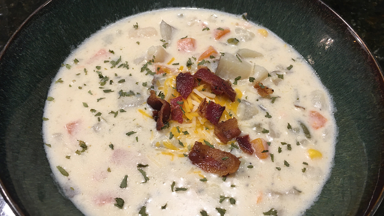 debbie-baked-potato-soup-feature